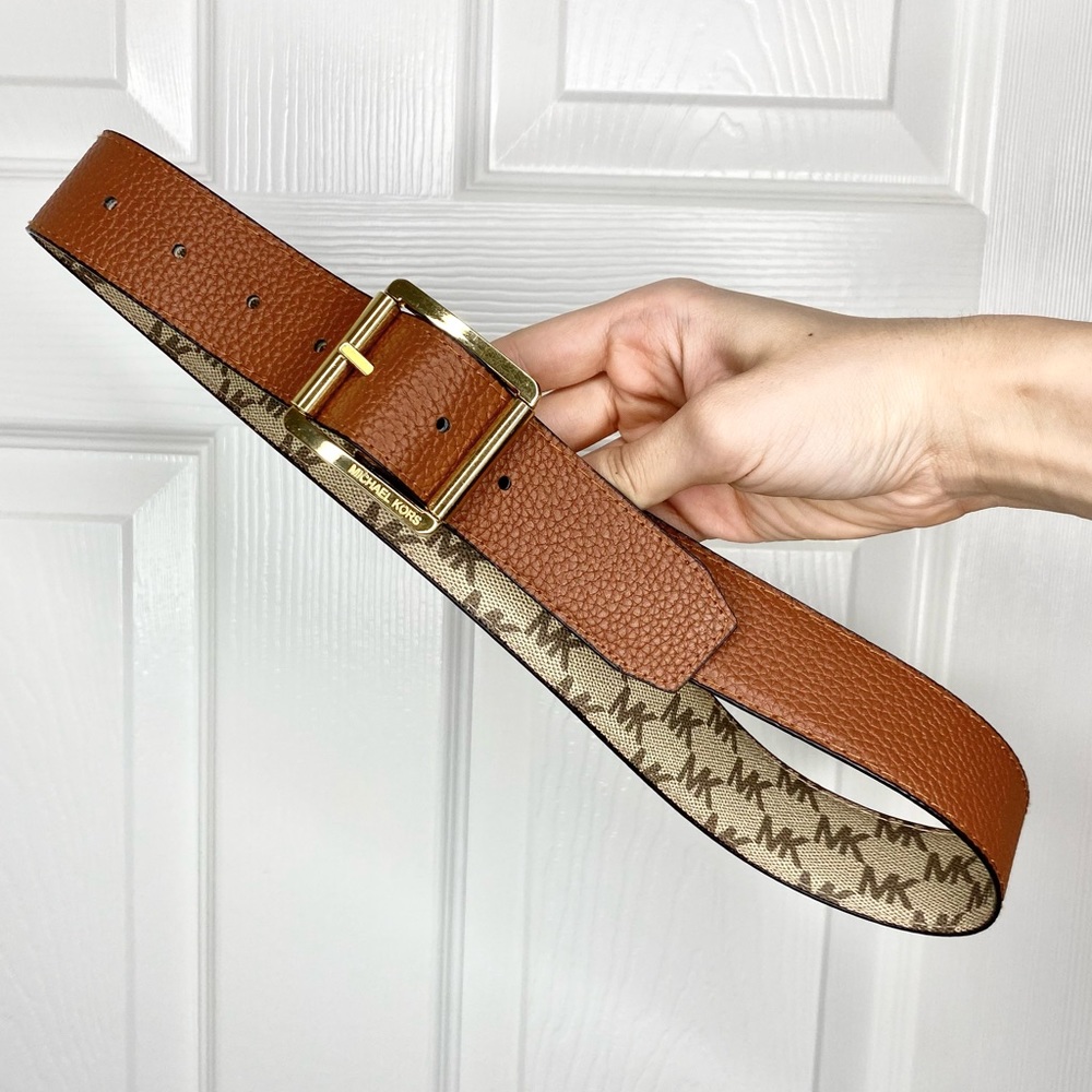 Michael Kors Reversible Logo MK Tan Brown Leather Belt Gold Size Small NWOT - Picture 3 of 15